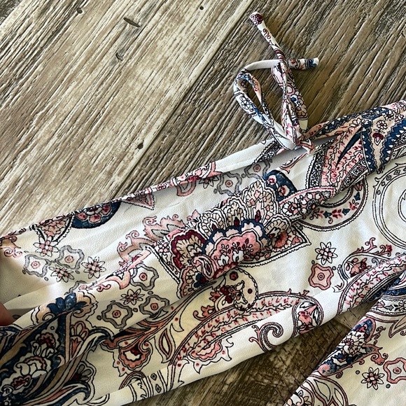 WHITE HOUSE/ BLACK MARKET BEAUTIFUL BLOUSE, 0 - Picture 7 of 14